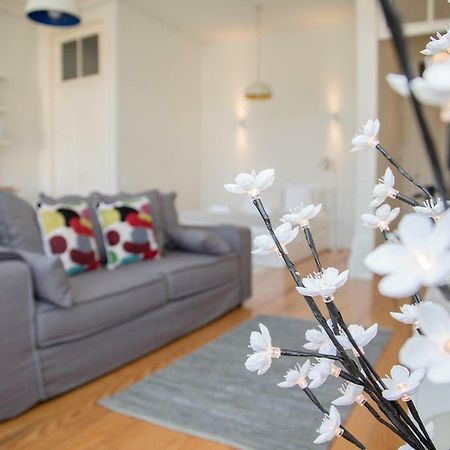Downtown Spacious Studio Порто Екстериор снимка